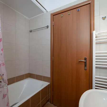 Apartment 3ba Next To Metro And Center With View Athens