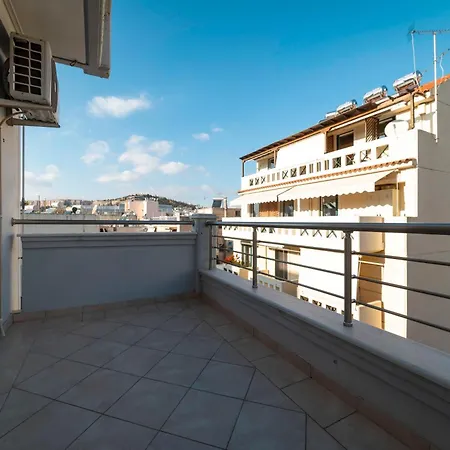 3ba Next To Metro And Center With View Athens